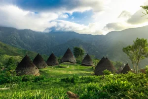 tempat petualangan luar ruang terbaik Indonesia